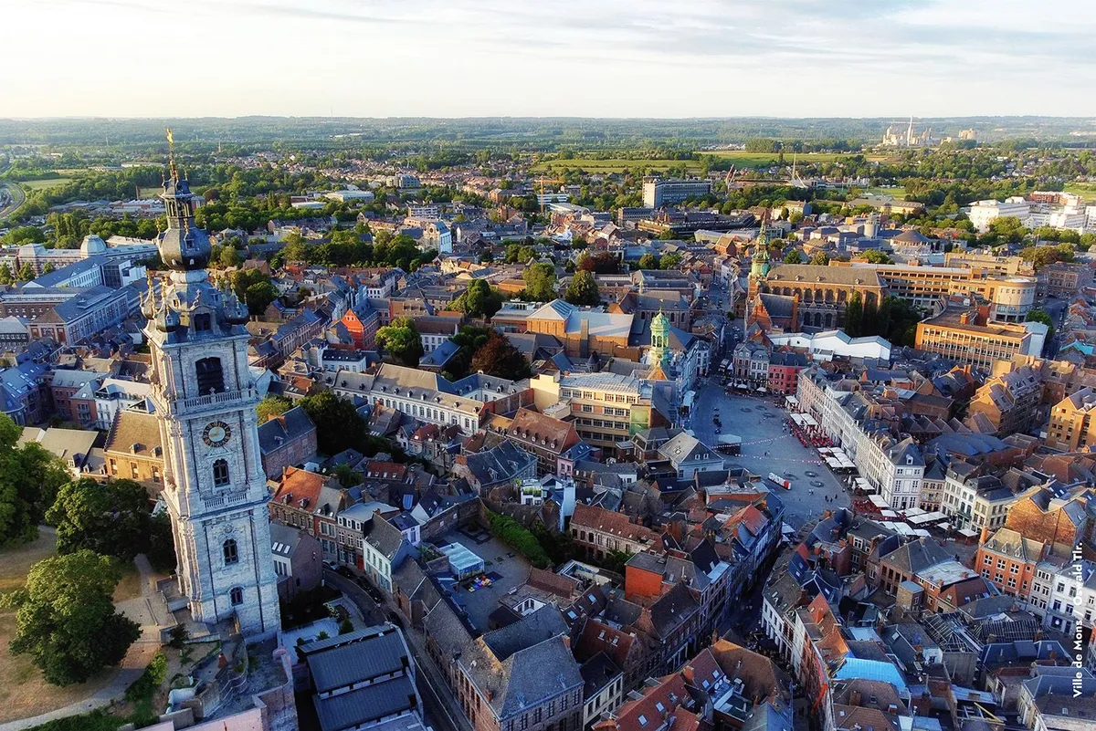 Mons